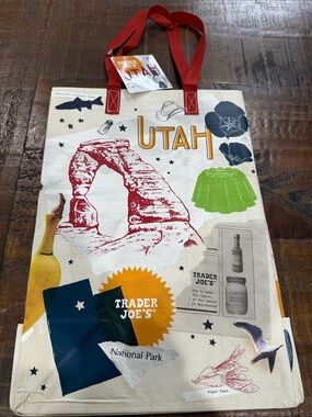 Trader Joe's Utah National Park Canvas Tote Bag – Red & Green